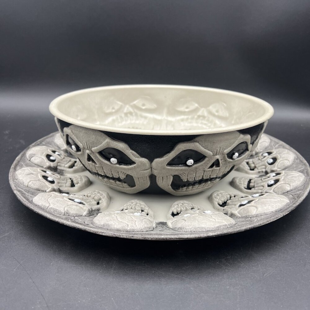 VTG 1990s Halloween Skull Candy Treat Bowl & Platter Tray Easter UnLmtd Skulls - Picture 4 of 12